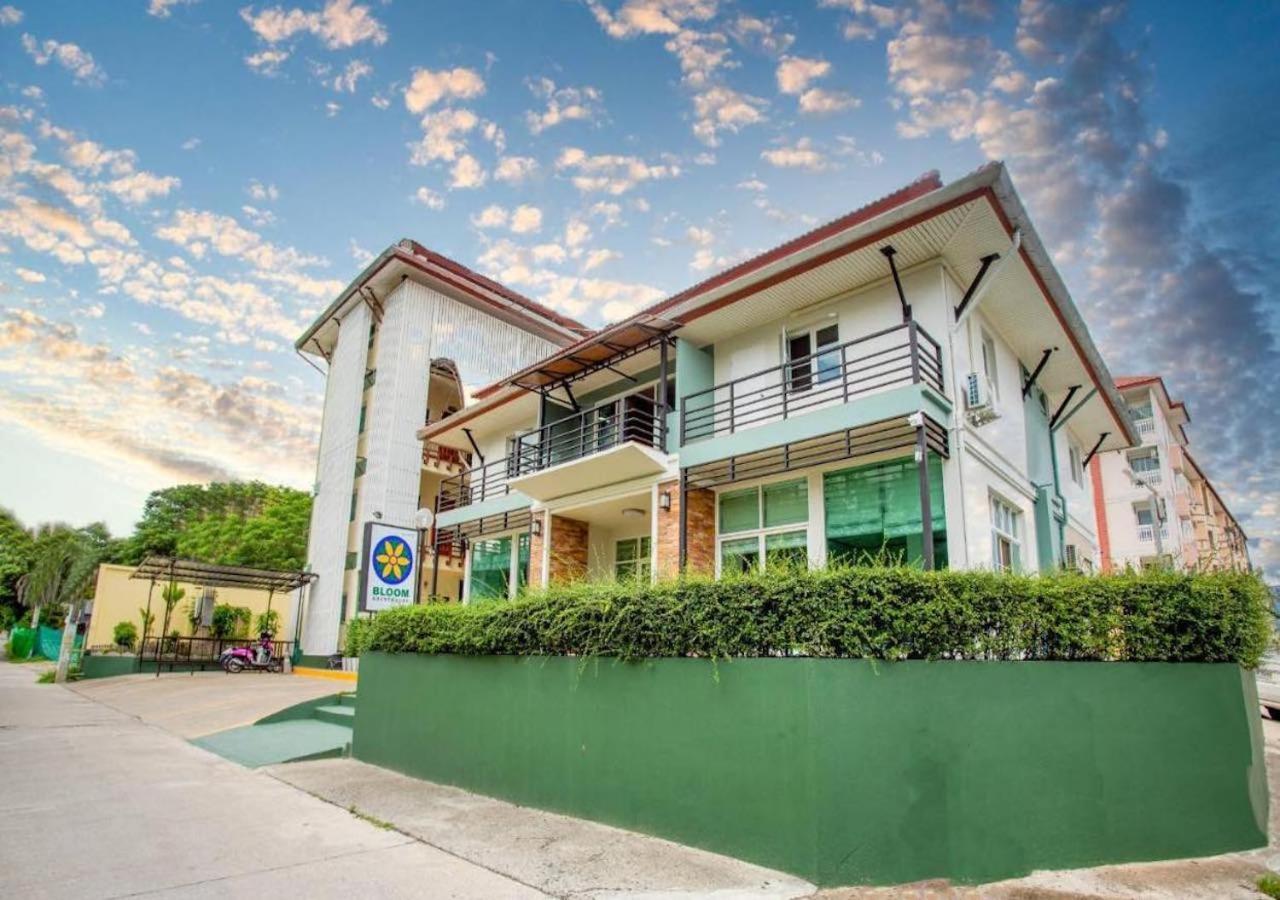 Bloom Guesthouse Chiang Mai Zewnętrze zdjęcie